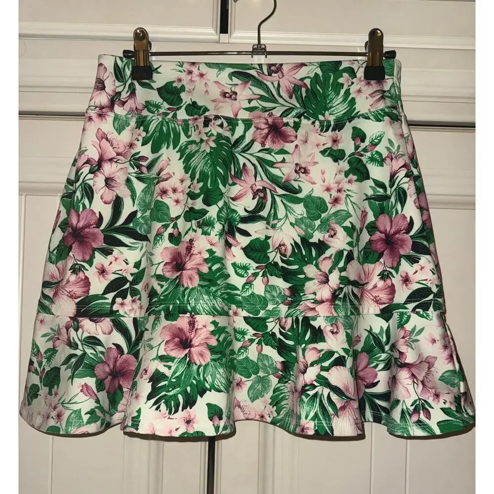 Women’s Tommy Bahama floral golf skirt / skort size extra small EUC - Picture 1 of 3